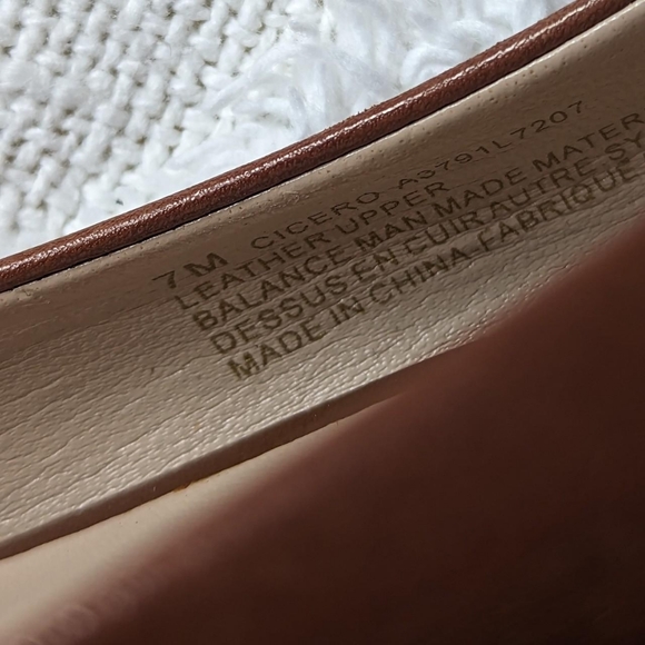 LAST CHANCE!!   Franco Sarto tan leather pumps, size 7 - Picture 3 of 7